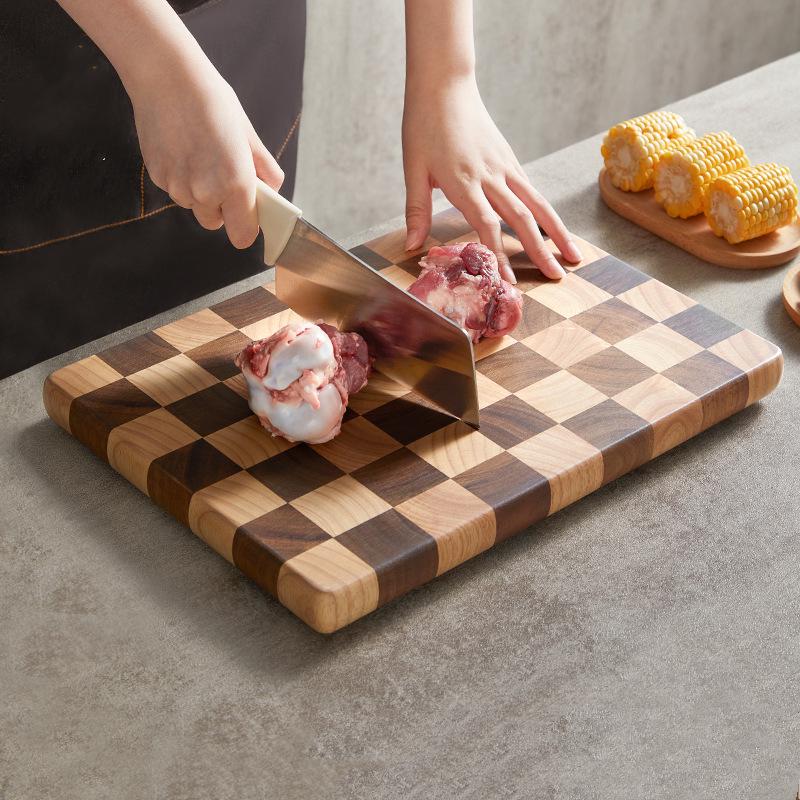 Толстая кухонная разделочная доска из акации