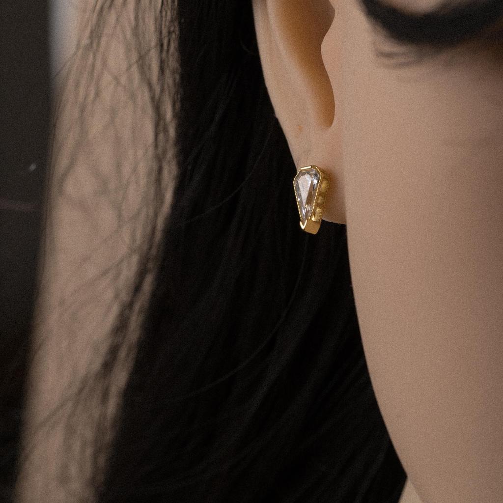 ANDYWEN 925 Sterling Silver Gold Single Triangle Spike Zircon CZ Stud Earring 2023 Women Wedding Jewelry Fine Jewels