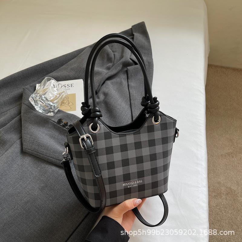 Нишевая модная сумка женская новая летняя простая сумка-цепочка сумка-мессенджер высокая ценность портативная сумка на плечо