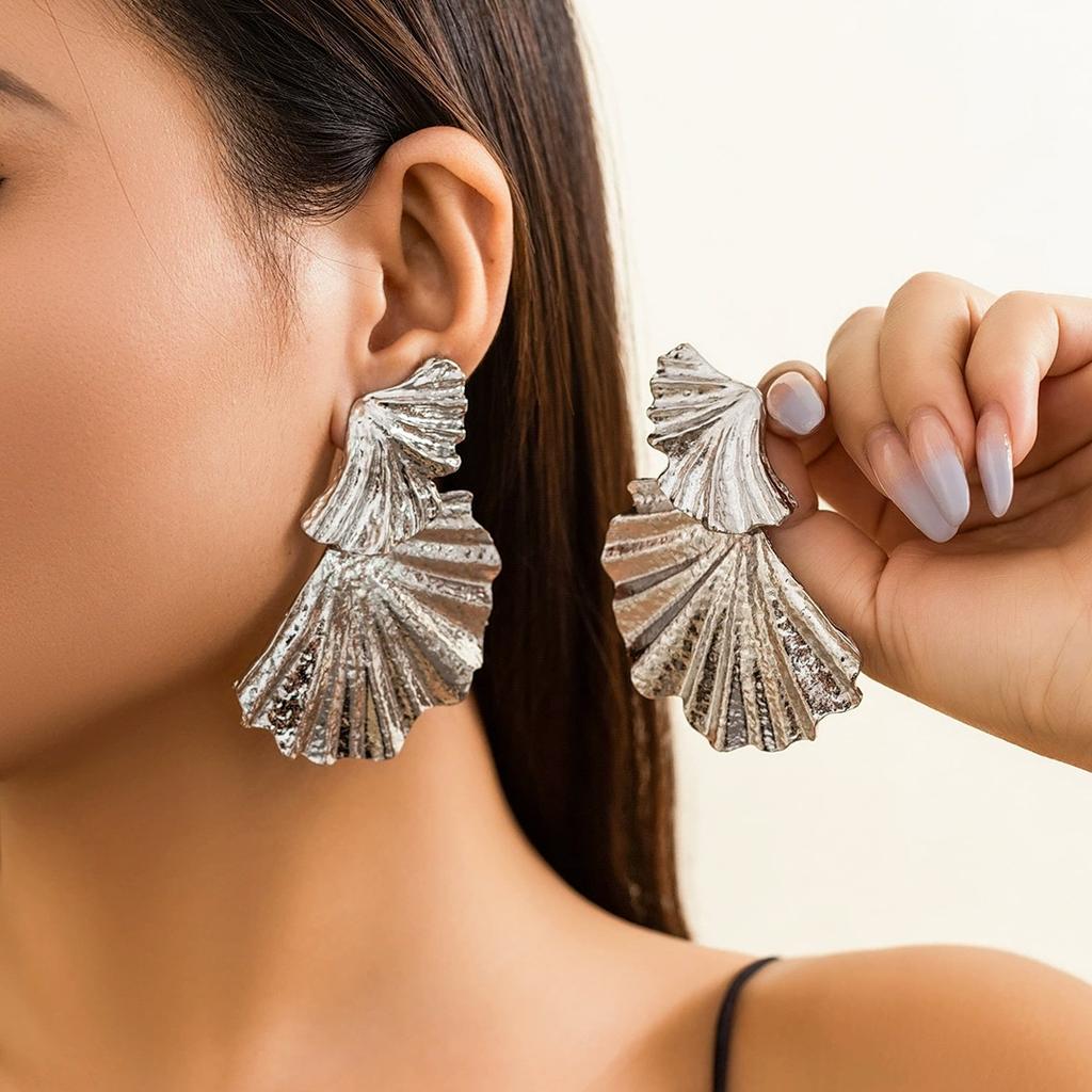Trendy Ginkgo Leaf Pendant Earrings for Women Exaggerate Irregular Leaves Big Dangle Earrings Banquet Party Zircon Accessories