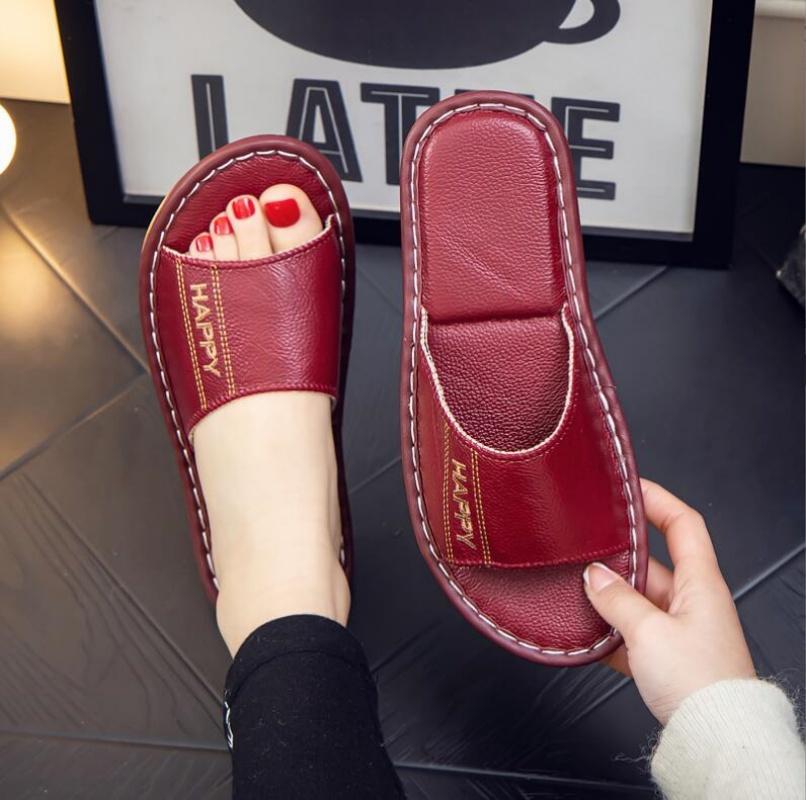 Тапочки из натуральной кожи, мужские и женские, летние, на плоской подошве, пляжная обувь, легкая, роскошная, дизайнерская обувь, удобные, парные тапочки