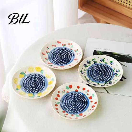 Manual Kitchen Grinding Tool Ceramic Garlic Grater Plate, Fruit Print Ginger Cheese Grinder, Mincer Multi-function Dish for Onion, Lemon, Vegetables,
