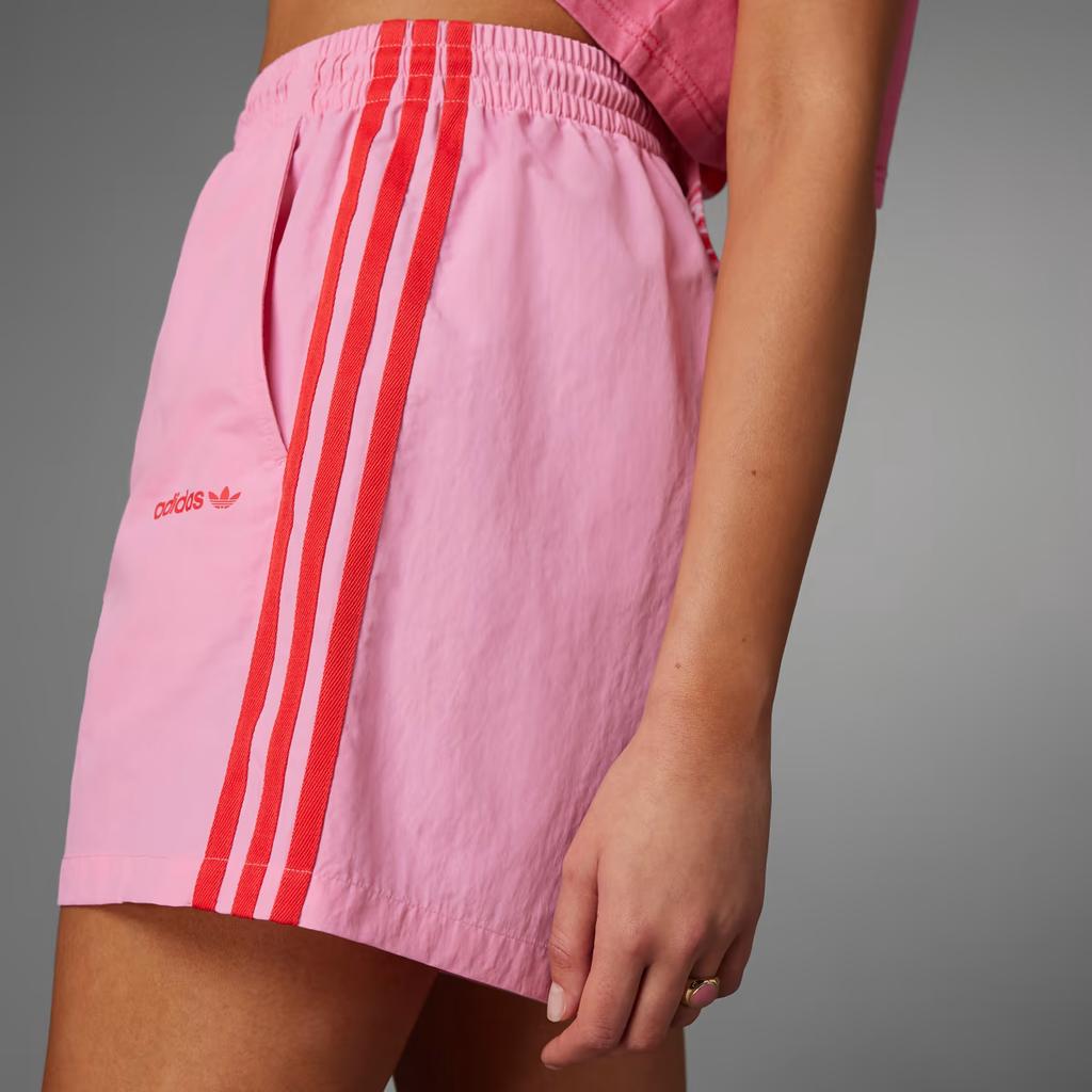 adidas Оригинальные прямые шорты с логотипом в виде трилистника и эластичной резинкой на талии, женские плавки розового цвета IT8163