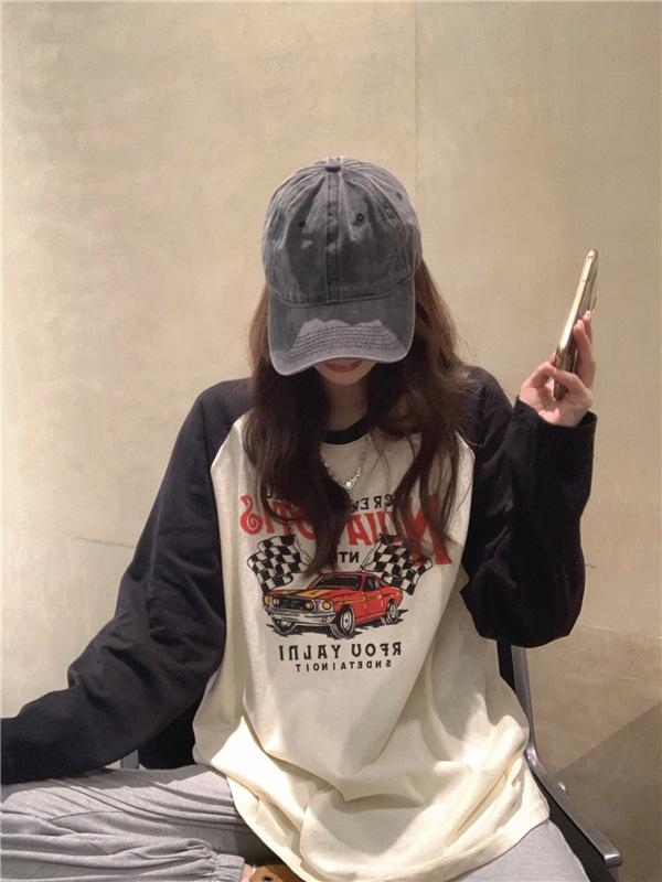 American Retro Women's Black & White Color Block Raglan Sleeve Top - Long Sleeve, Autumn/Winter Design