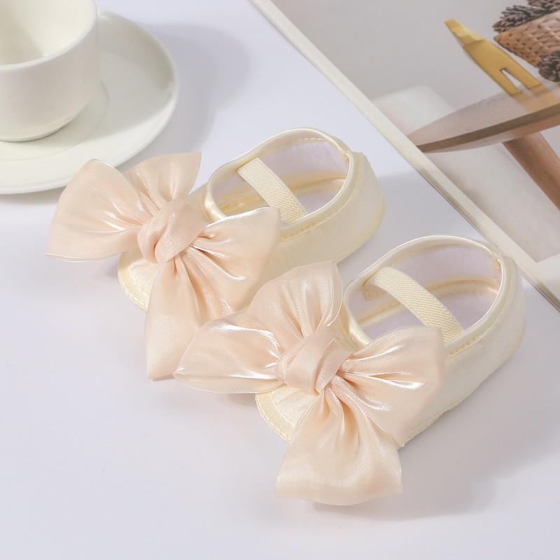 Туфли для девочки однотонные с бантиком для малышей 1-12 месяцев