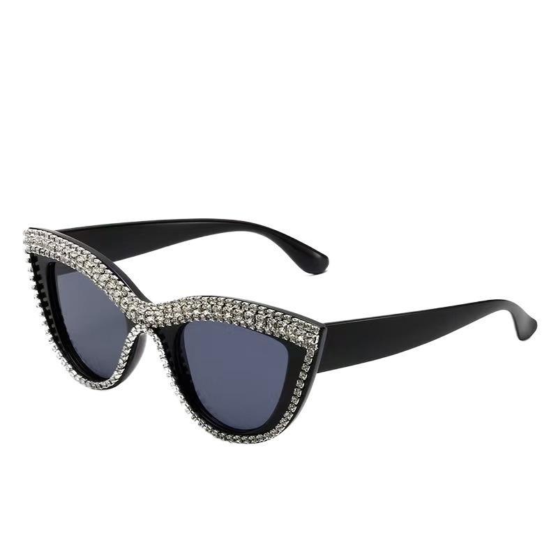 Vintage Diamond Cat Eye Triangle Sunglasses Women Rhinestone Decoration Eyewear Streetwear Rave Party Costume Sun Glasses