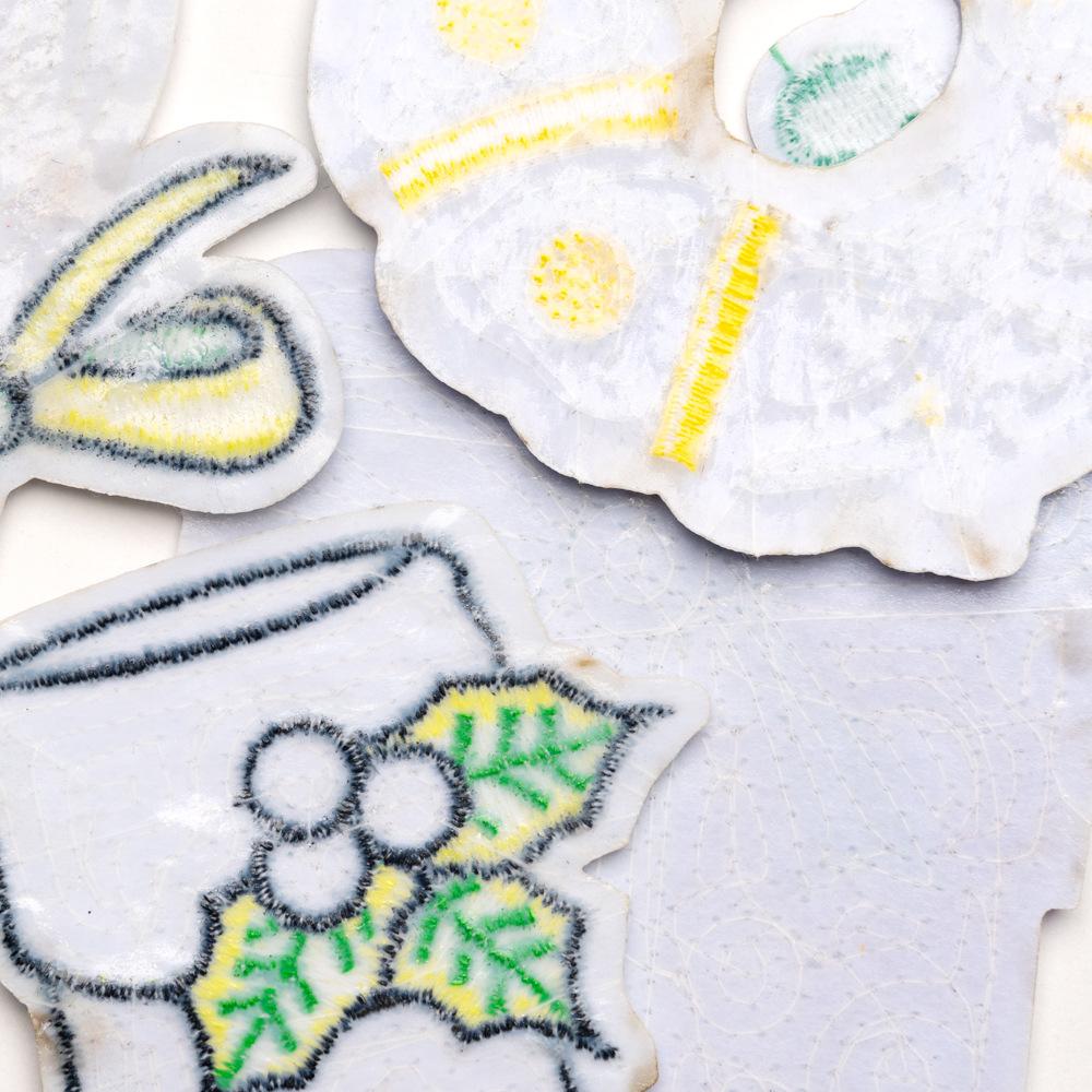 Christmas Sequins Embroidered Cloth Sticker Santa Snowman Holiday Decoration Badge Patch Christmas Tree Gift Snowflake