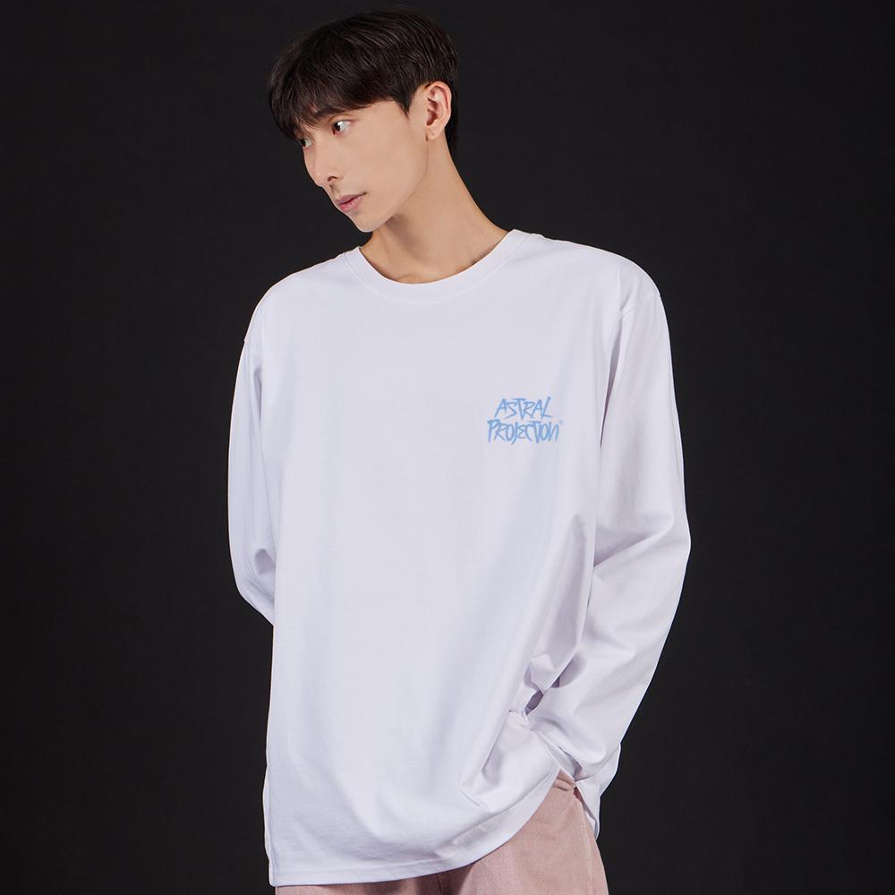 ASTRAL PROJECTION Graffiti Lettering Oversized Long Sleeve T-Shirt_White