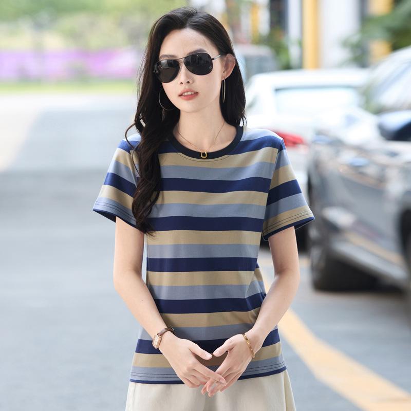 Полосатая футболка на правое плечо, женская футболка с короткими рукавами, новинка 2024 года, лето 2024, свободная утягивающая повседневная спортивная футболка, уменьшающий возраст топ