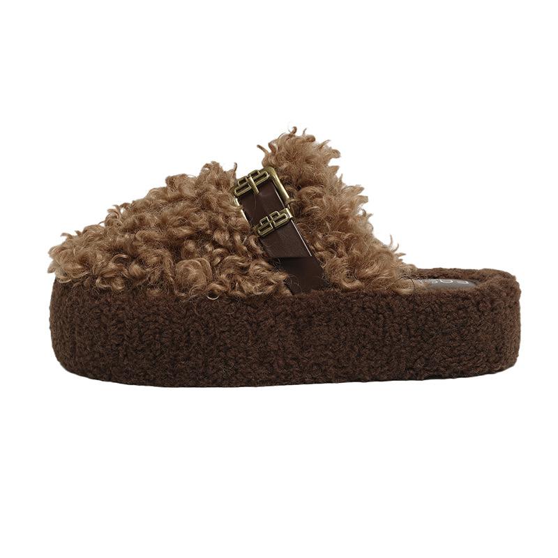 Thick-soled one-pedal wool curled wool shoes for women to wear new winter velvet warm cotton slippers