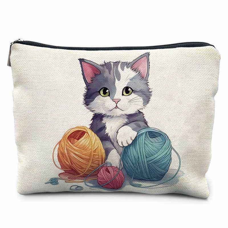 Creative Sewing Theme Print Makeup Bag Polyester Zipper Pouch Button Yarn Cat Pattern Organizer for Travel Daily Use 21.5x15cm