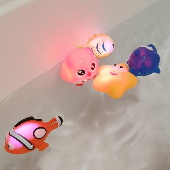 Yekkomam LED Water Play Friends Bath Play Toys, Korean Bath Toys