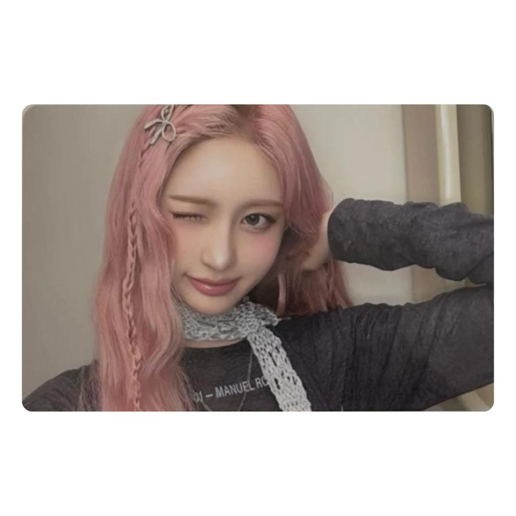 IVE ВТОРОЙ АЛЬБОМ REVIVE+ МИНИ МИНИ ВЕР. ОФИЦИАЛЬНАЯ ФОТОКАРТОЧКА