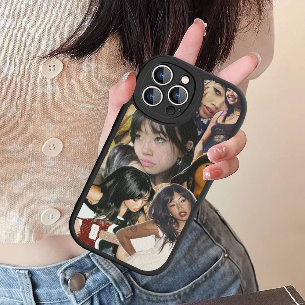 Singer B-Beabadoobee For IPhone 16 15 14 13 12 11 Pro Max Plus Leather Phone Case
