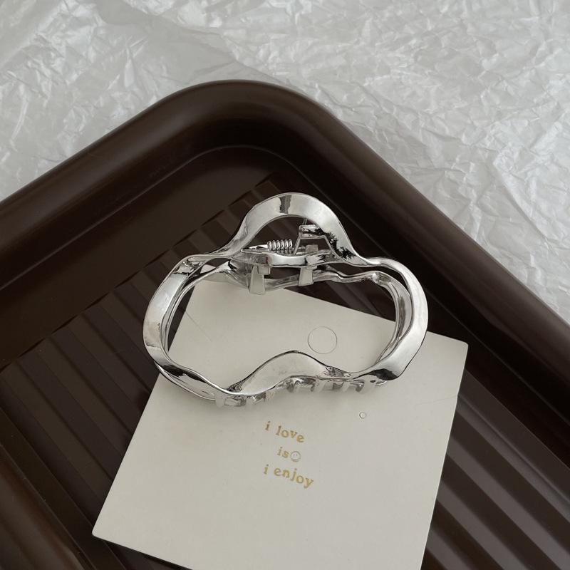 Металлическая заколка для волос в виде акулы высокого класса - Элегантная заколка-бант