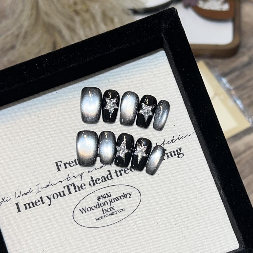 Wearing Armor High-quality Light Bulb Cat Eye Nail Art Burst Zircon Star Fake Nail Removable Nails