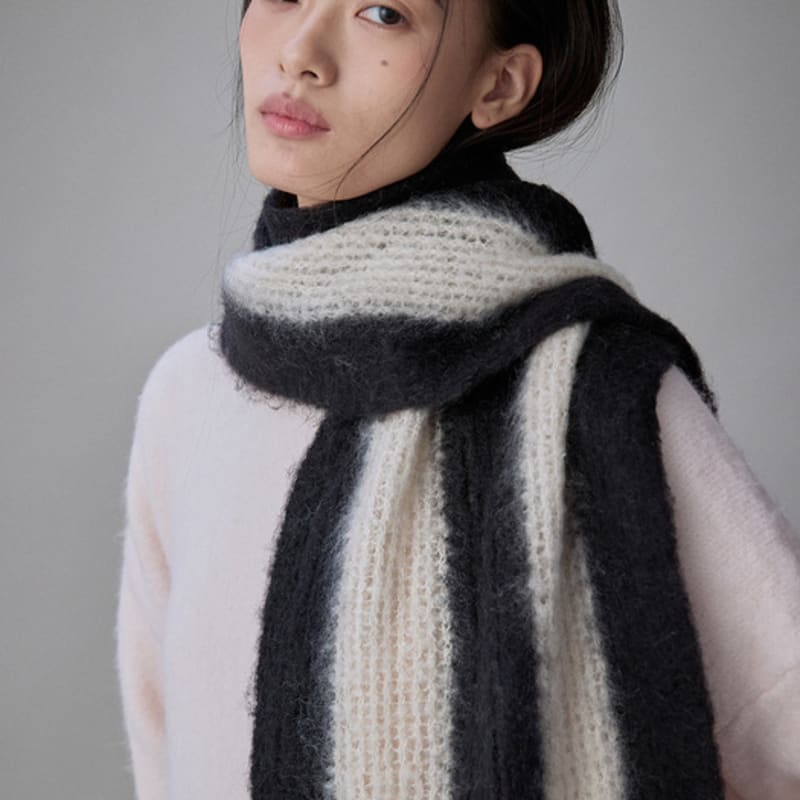 COQUET Тедди Полосатый Шарф с Эмблемой Полуночный Черный