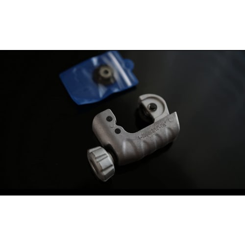 IWISS Pipe Cutter, CT-428, for Copper, Thin-Walled Stainless Steel, and PVC Pipes, Cutting Capacity 4-28mm
