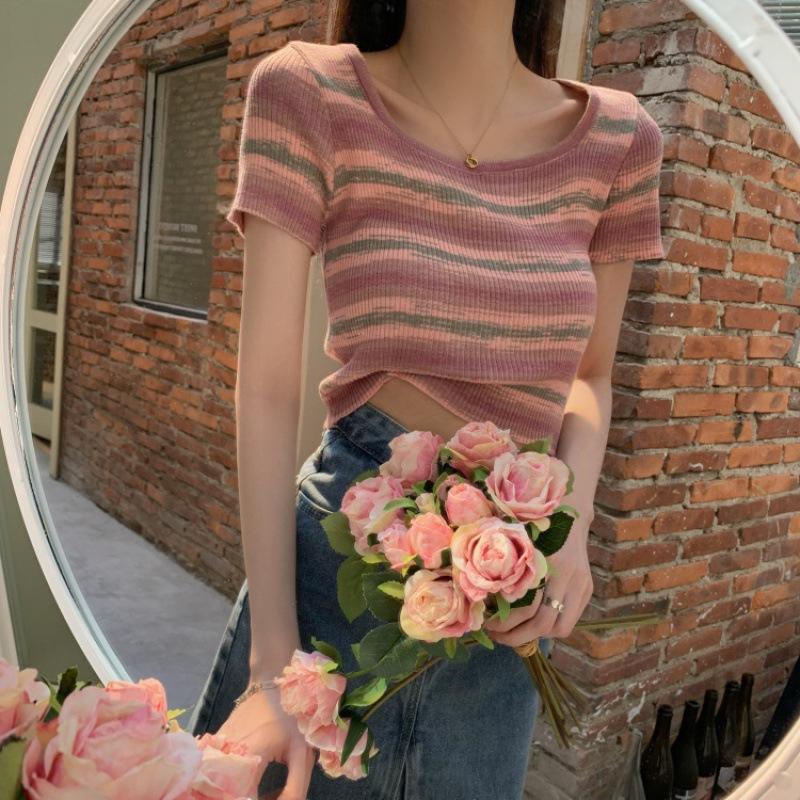 Вязаный топ с квадратным вырезом и короткими рукавами для женщин, летний, облегающий, шикарный, нишевый, короткий, трендовый, повседневный, летний базовый, комфорт и стиль, облегающий крой, пуловеры, футболки