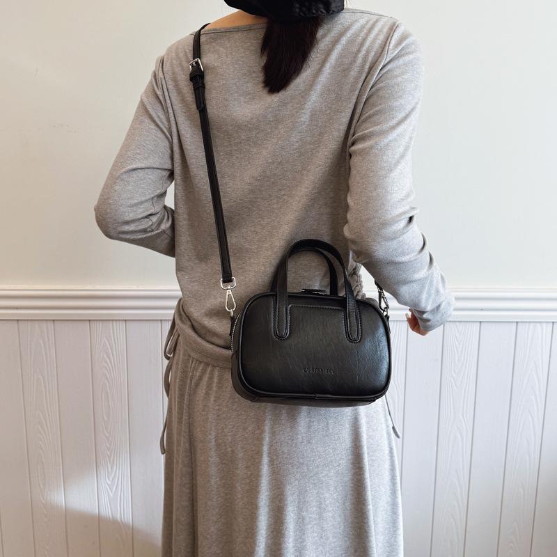 Handbag Women's New Fashion Shoulder Bag Casual Versatile Messenger Bag