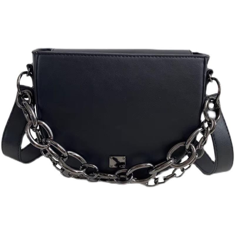 Half Round Saddle Bag Girl Sweet Cool Girl Underarm Chain Bag Niche High-grade Sense Crossbody Bag