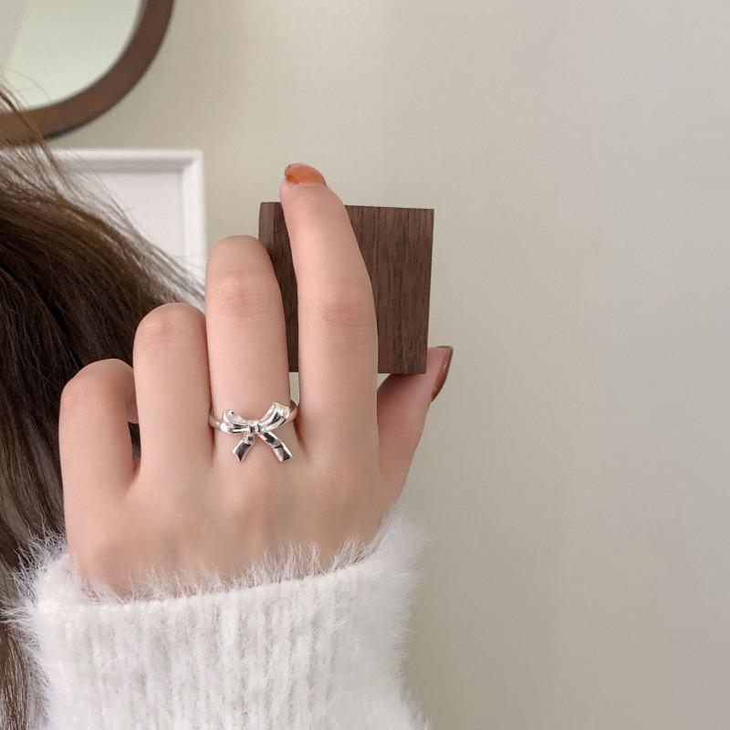 Fashionable And Refined Bow Tie Ring For Women Adjustable Size Copper Jewelry For Every Occasion