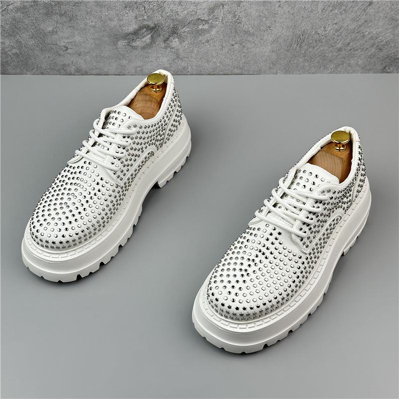 Роскошные дизайнерские мужские туфли с шармом в стиле панк-рок с заклепками на толстой подошве, мужские повседневные лоферы, мокасины, кроссовки для ходьбы, zapatos hombre