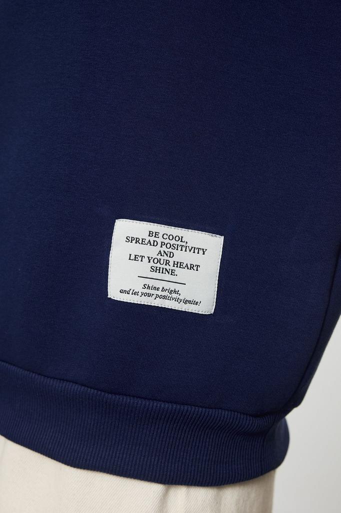 Women's Fashionable Stylish Sweatshirt Light Stone Label Detailed Regular Crew Neck Knitted Sweatshirt