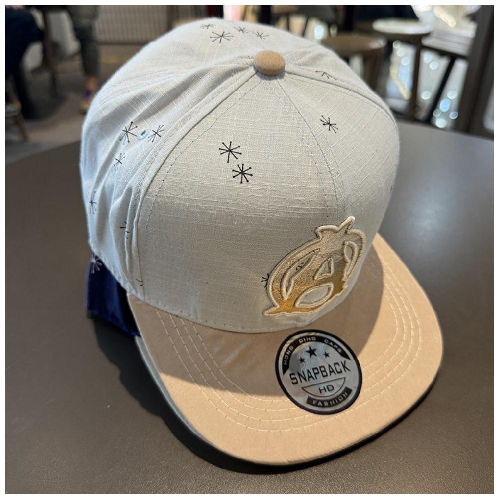 Women's Snapback Hat Hip-Hop Cap Lightweight Knit Cap with Embroidered Logo Woven Patch Versatile Sun-Protective Baseball Cap