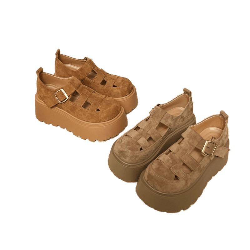 Римские сандалии женские летние 2025 новые модные и универсальные туфли-лодочки с закрытым носком, популярные любимые маленькие кожаные туфли