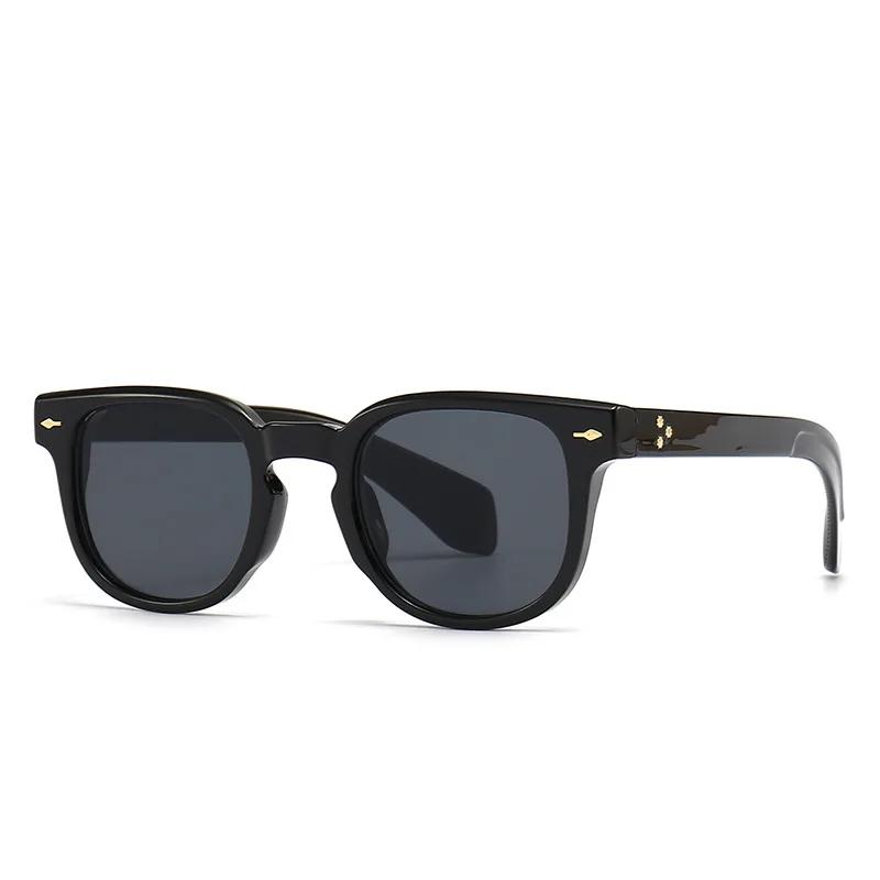 SHAUNA Женские квадратные солнцезащитные очки в стиле ретро с заклепками, трендовые мужские солнцезащитные очки с градиентом UV400