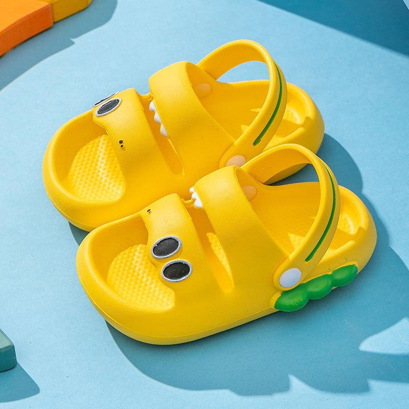 Динозавр классные тапочки мальчики и девочки летние новые пляжные туфли милые мультяшные одноклассники с мягкой подошвой дырявые туфли для мальчиков и девочек