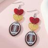 Ограниченная серия ретро-сережек в форме сердца из акрила с футбольной тематикой, праздничные украшения ручной работы для вечеринок и повседневной носки