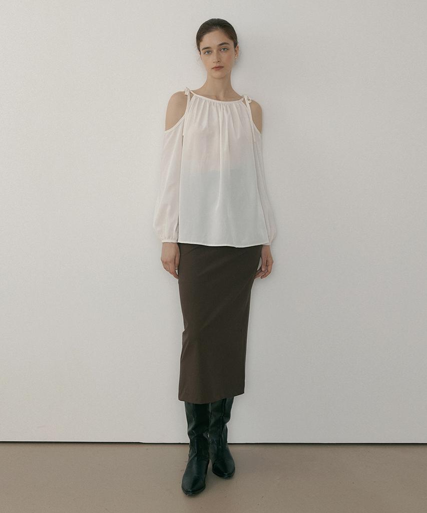REORG Mor Cutout Shirring Ribbon Blouse Ivory