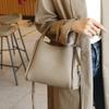 Genuine Leather Shoulder Bag for Women Feminine Luxury Fashion Designer Bags for Ladies Traveling Large Capacity Bucket Bags