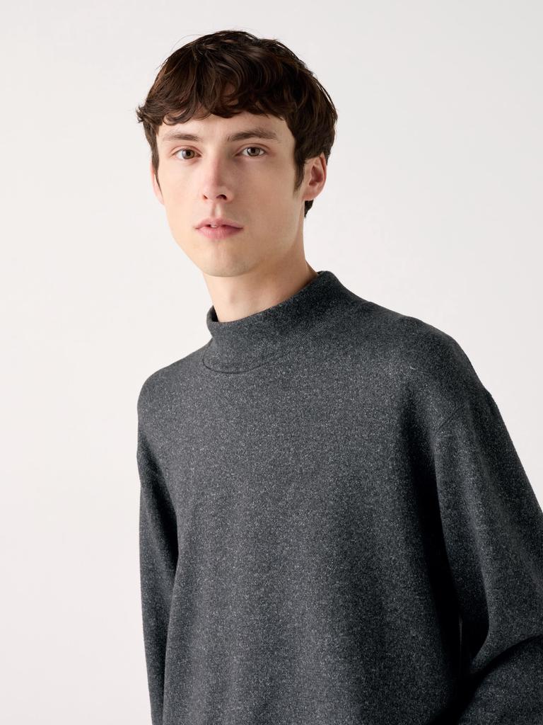 Uniqlo Футболка с воротником-стойкой из мягкого флиса Japan