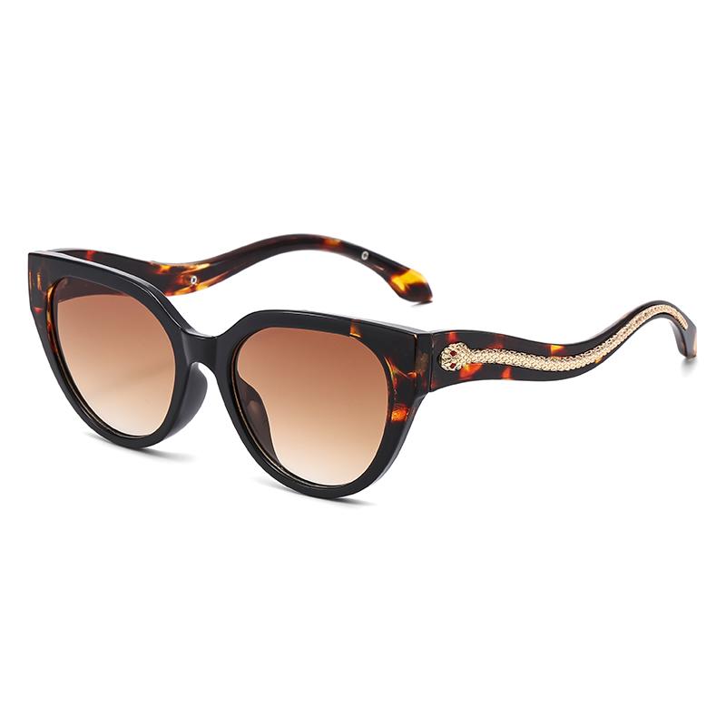 Retro Cat Eye Women Sunglasses Fashion Brand Gradient Lens Unisex Sun Glasses Punk Stylish Snake Decoration UV400 Eyewear