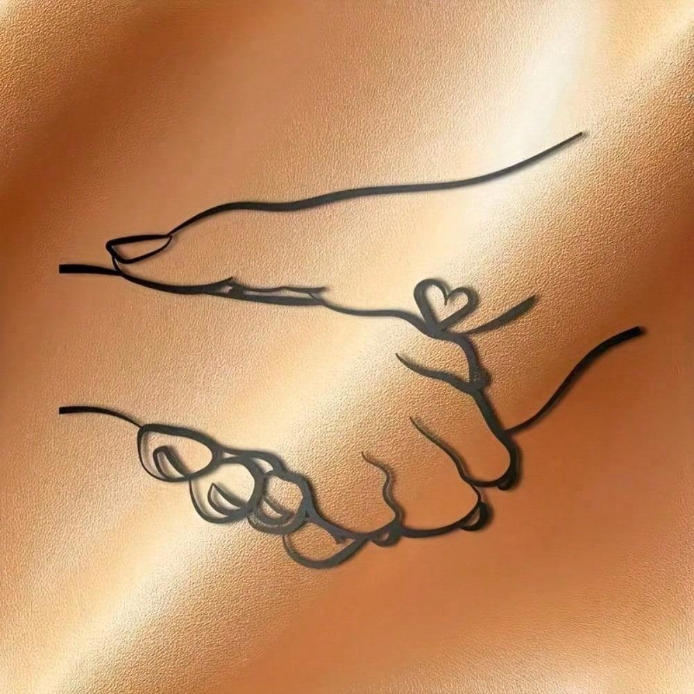 1 Piece Of Simple Metal Wall Art - With A Design Of Hands Holding Each Other And Heart-Shaped Accents.