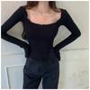 Однотонная футболка женская короткая нерегулярная тонкая открытая с длинным рукавом с базовой рубашкой осенняя тонкая верхняя тенденция