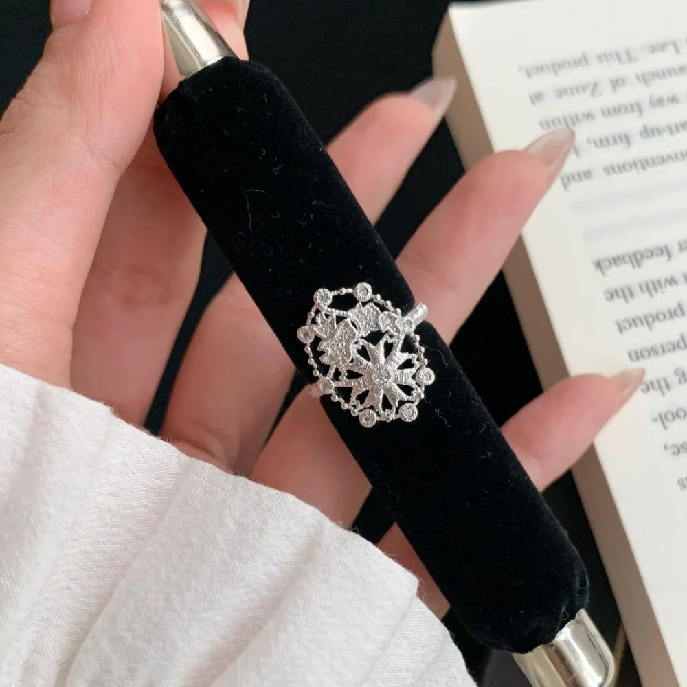 Vintage Lace Embroidery Kaleidoscope Ring for Women Antique Jewelry Frosted Rose Wedding Band