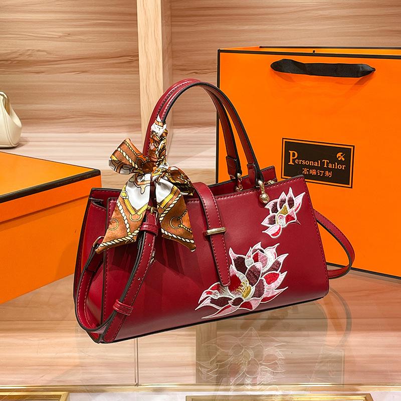 WDPOLO красная женская сумка с вышивкой, новинка 2023 года, стильная сумка премиум-класса с вышивкой, женская свадебная сумка для мамы, сумка через плечо 965