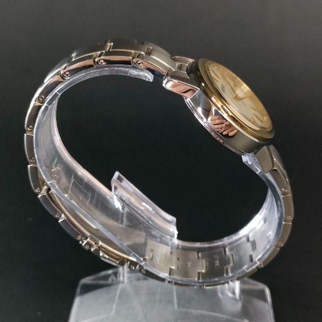 [Б/У] Seiko 1B21 Серебристые Золотой Безель Солнечные Часы