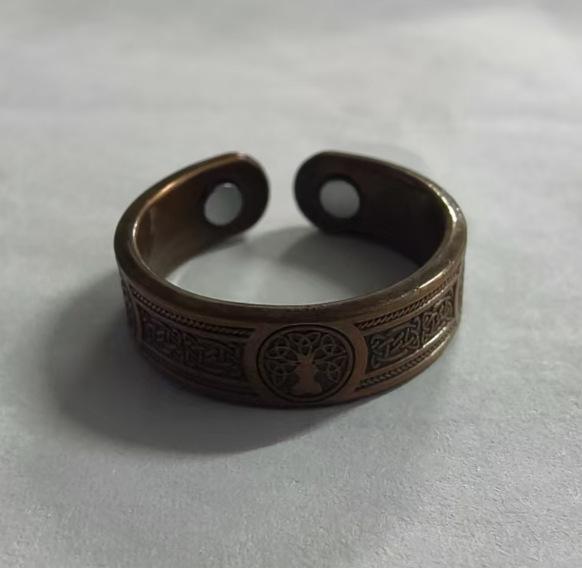 European and American Vintage Bronze Tree of Life Magnetic Bracelet for Men and Women