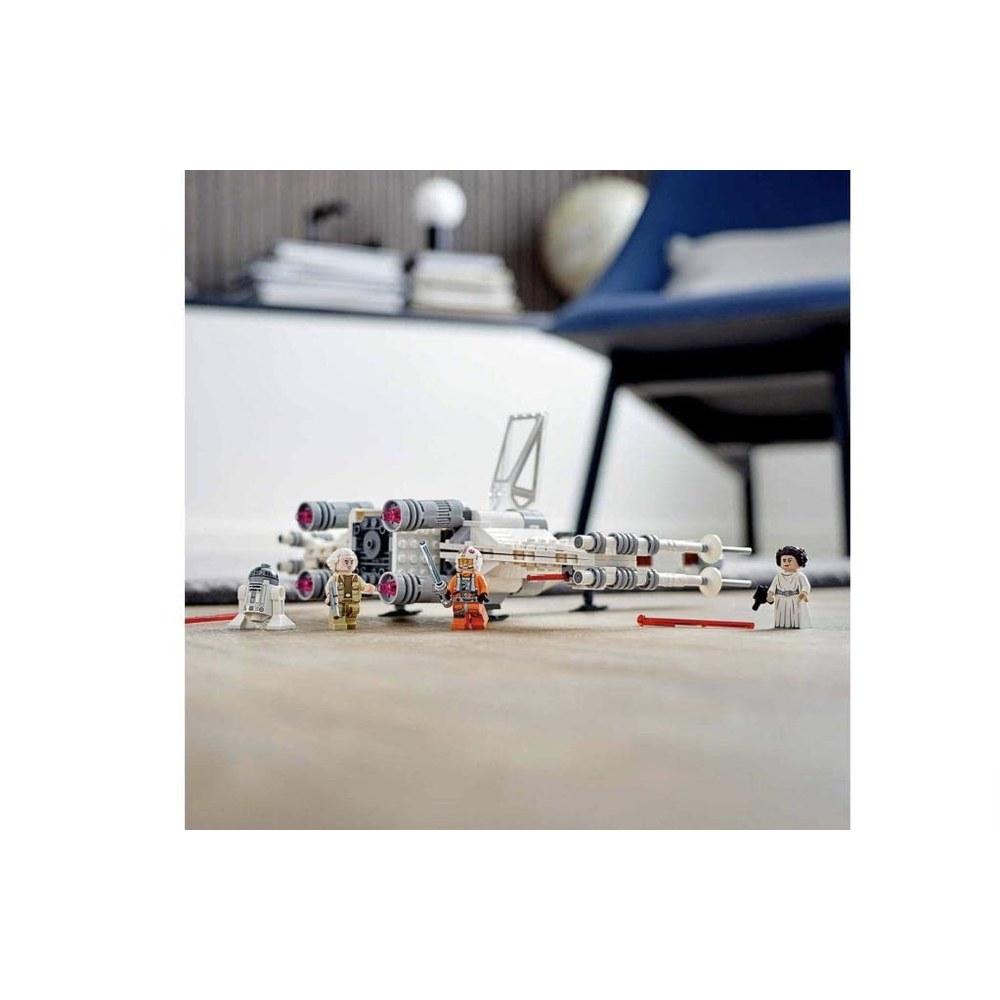 LEGO Star Wars Истребитель X-wing Люка Скайуокера 75301