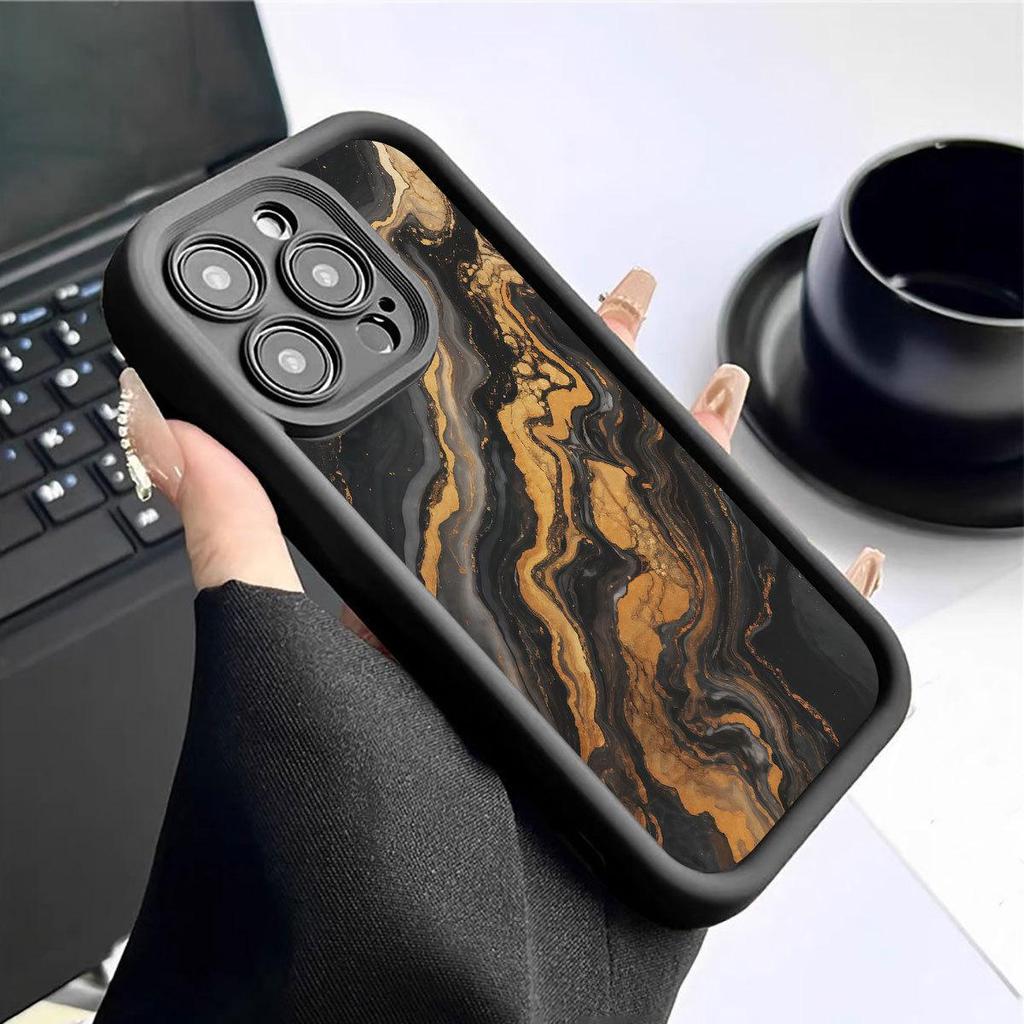 Черный ребристый чехол Golden River для iPhone 14/15/16/17 Pro Max
