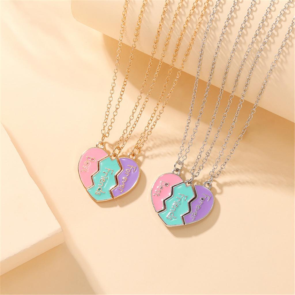 3pcs Heart Puzzle Friendship Necklace Set Symbolizing Portable Bonding for Trendy Women and Fashion Enthusiasts