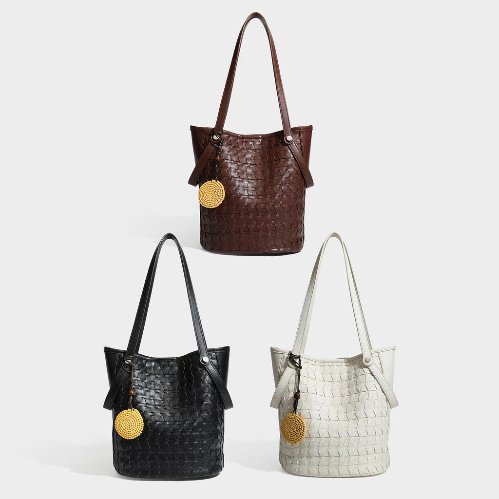 Retro Style Imitation Woven Bag, New Vegetable Basket Bag, High-end Water Bucket Bag, Fashionable Commuting Shoulder Bag