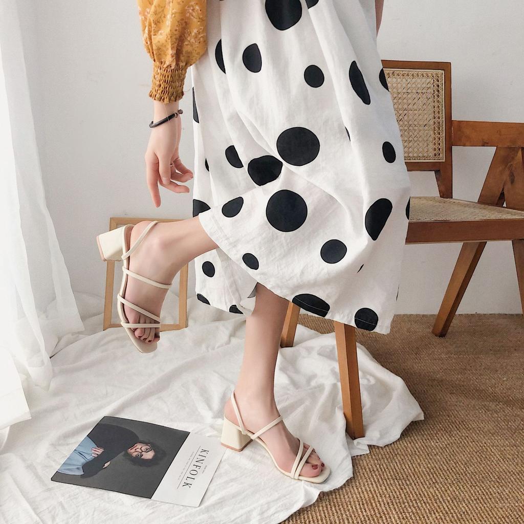 Новые женские сандалии, пикантные летние тапочки, женские шлепанцы на высоком каблуке с квадратным открытым носком, обувь для вечеринок, женские сандалии для женщин