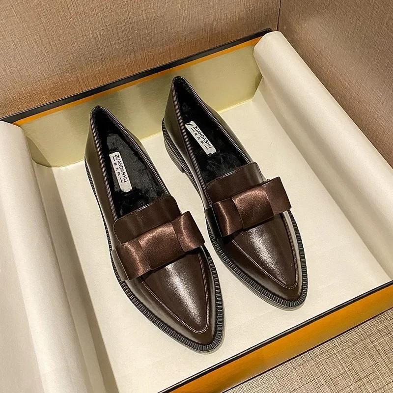 Retro Bowknot Oxfords Woman Flats Slip On Thick Heels Loafers British Pointed Toe Small Leather Shoes Women Plus Size 42