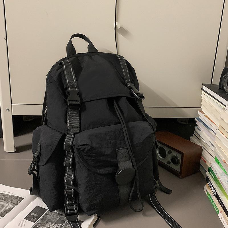 Легкий Повседневный Рюкзак для Отдыха Мужской и Женский Большой Вместимости Новая Сумка для Студентов Универсальный Дорожный Рюкзак